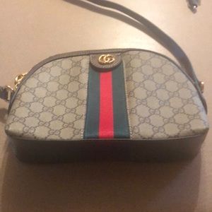 Purse never used *not authentic*